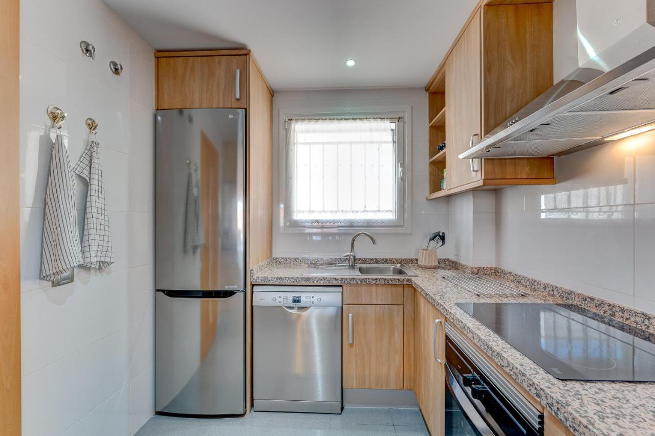 Modern Apartment With Large Terrasse, Bbq, Fast Wifi, 2 Pools Puerto de Santiago  Exterior photo