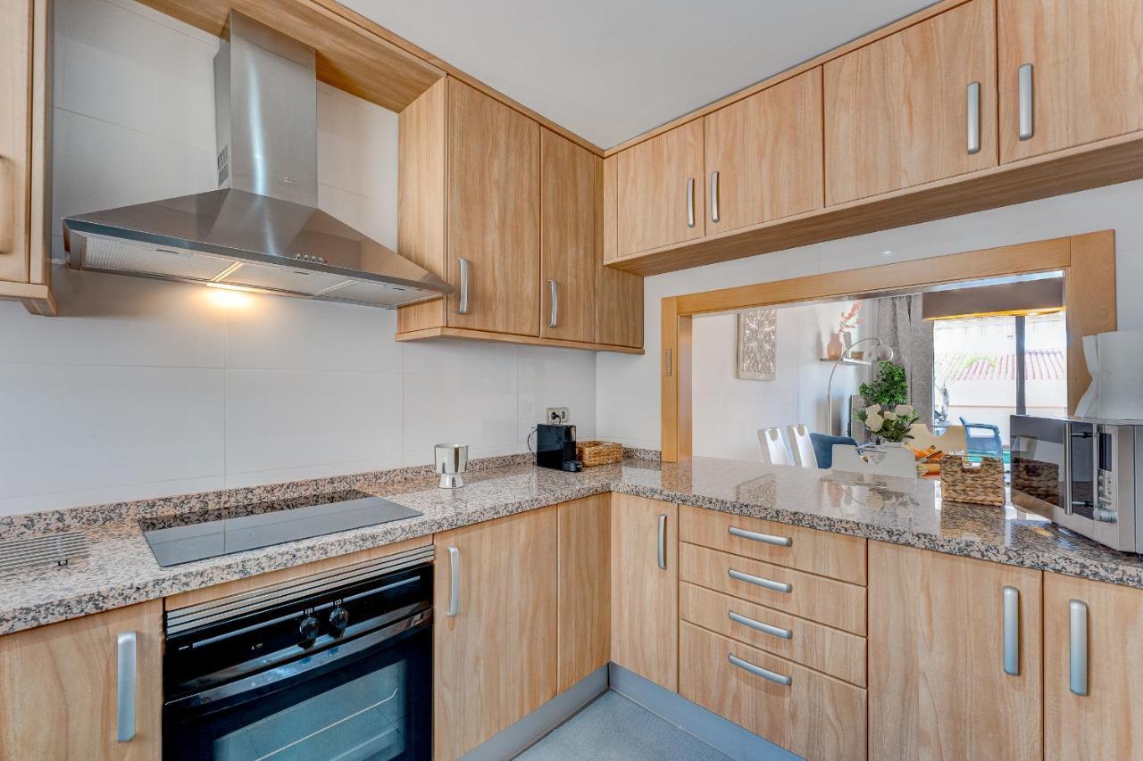 Modern Apartment With Large Terrasse, Bbq, Fast Wifi, 2 Pools Puerto de Santiago  Exterior photo